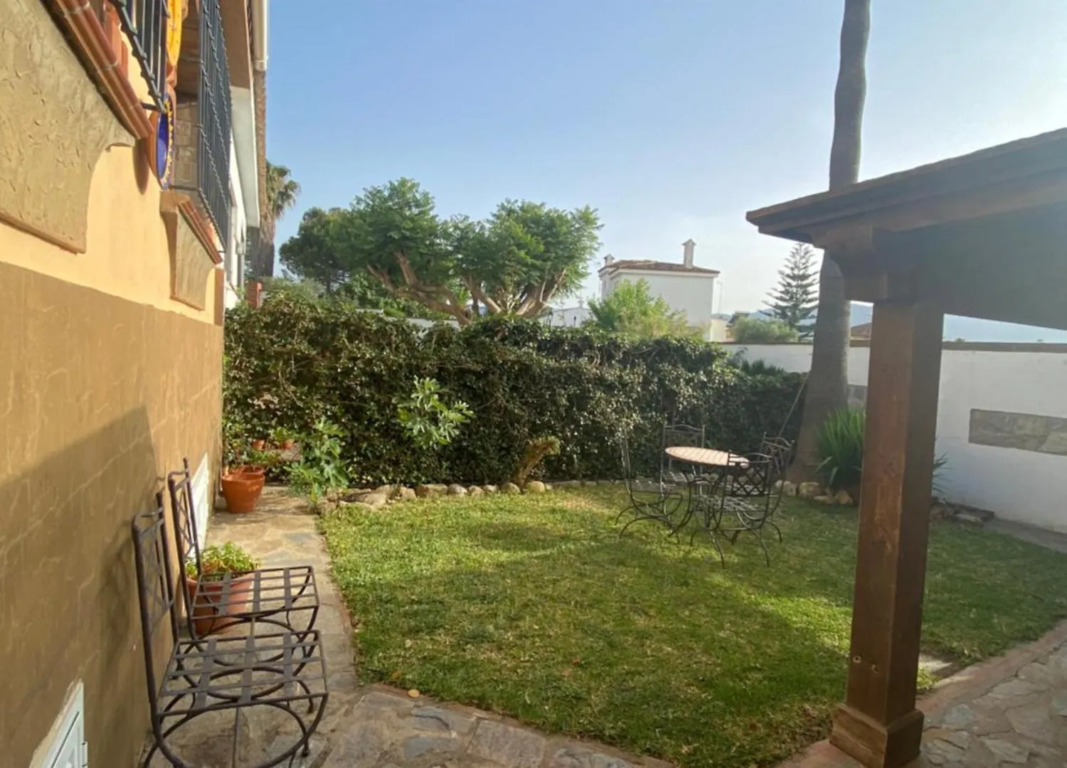 Homestay Cuarto Encantador Rustico Los Barrios